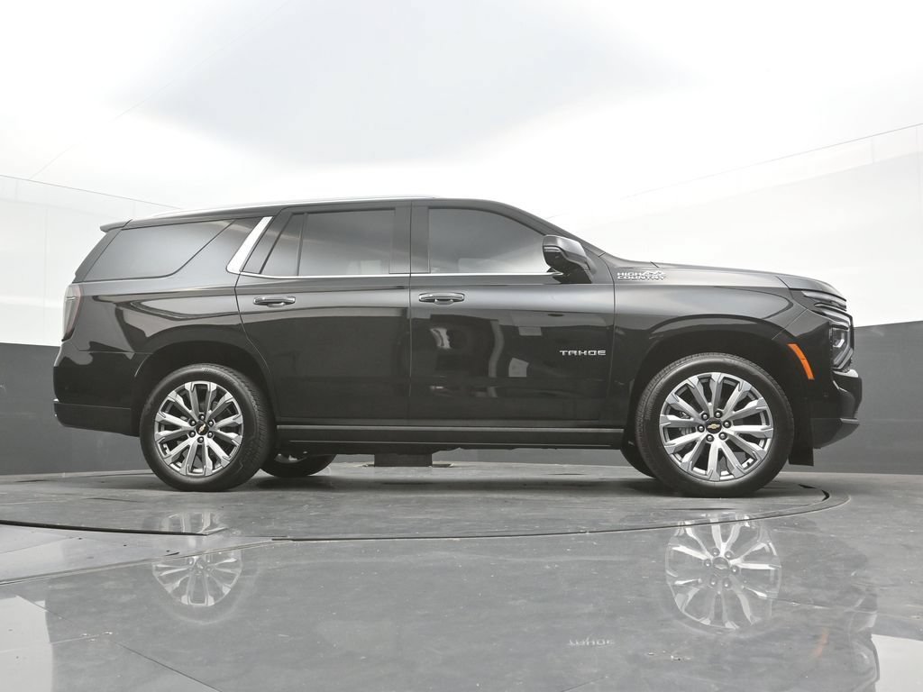 Used 2025 Chevrolet Tahoe High Country AWD/4WD image 47
