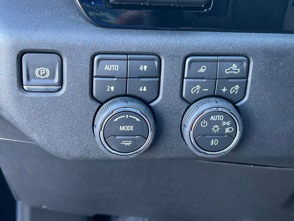 New 2026 Chevrolet Silverado 3500 High Country w/ Technology Package image 31