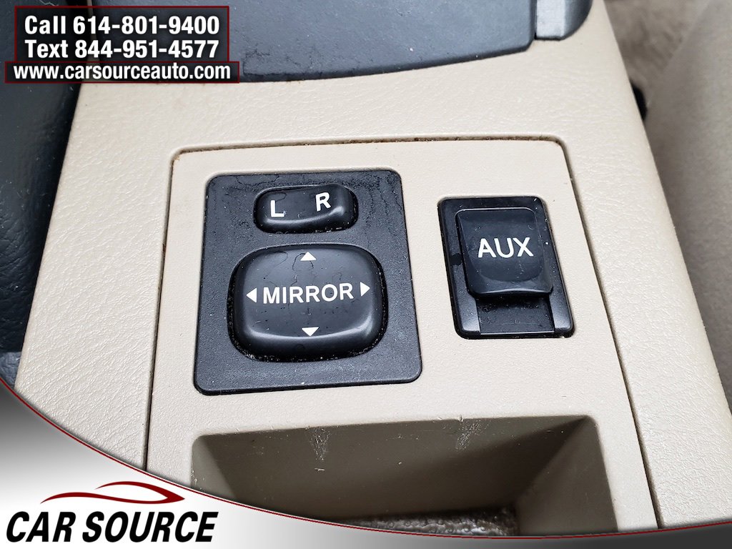 Used 2011 Toyota RAV4 2WD image 21