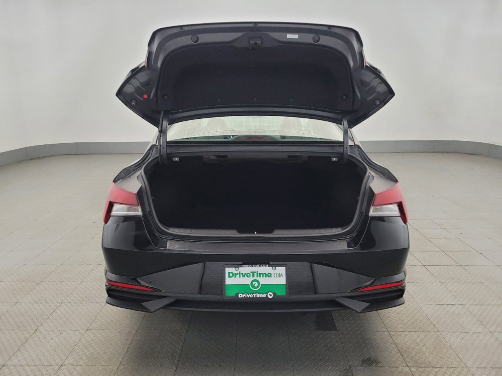 Used 2023 Hyundai Elantra SEL w/ Convenience Package image 29