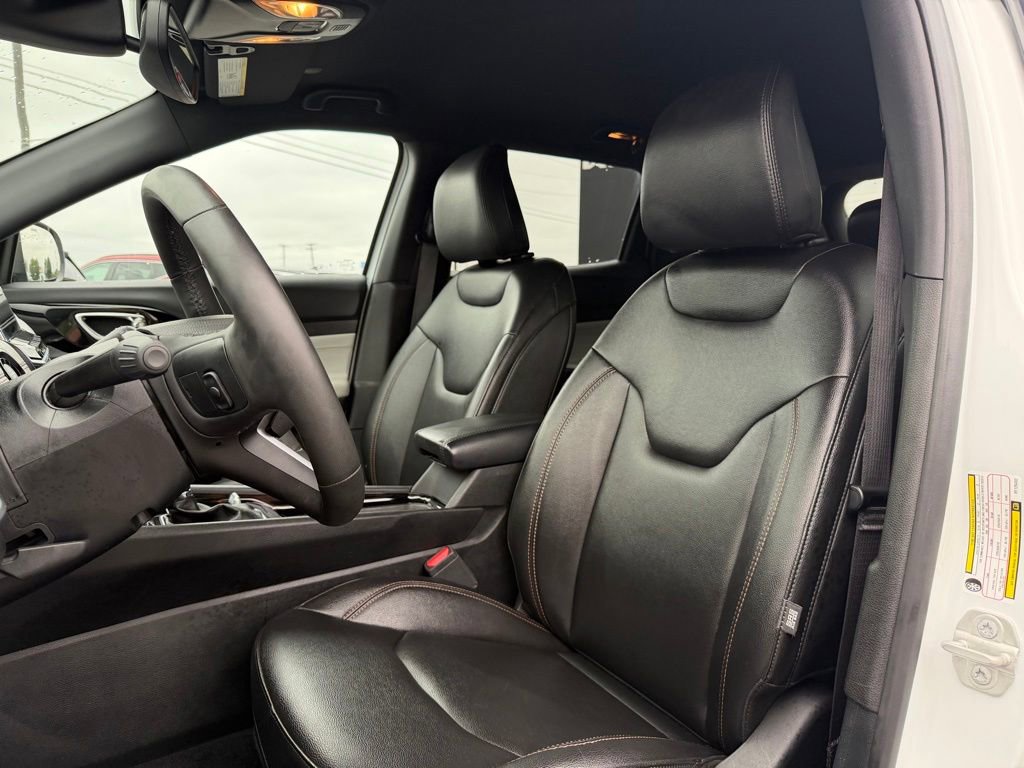 Used 2024 Jeep Compass Limited AWD/4WD image 10