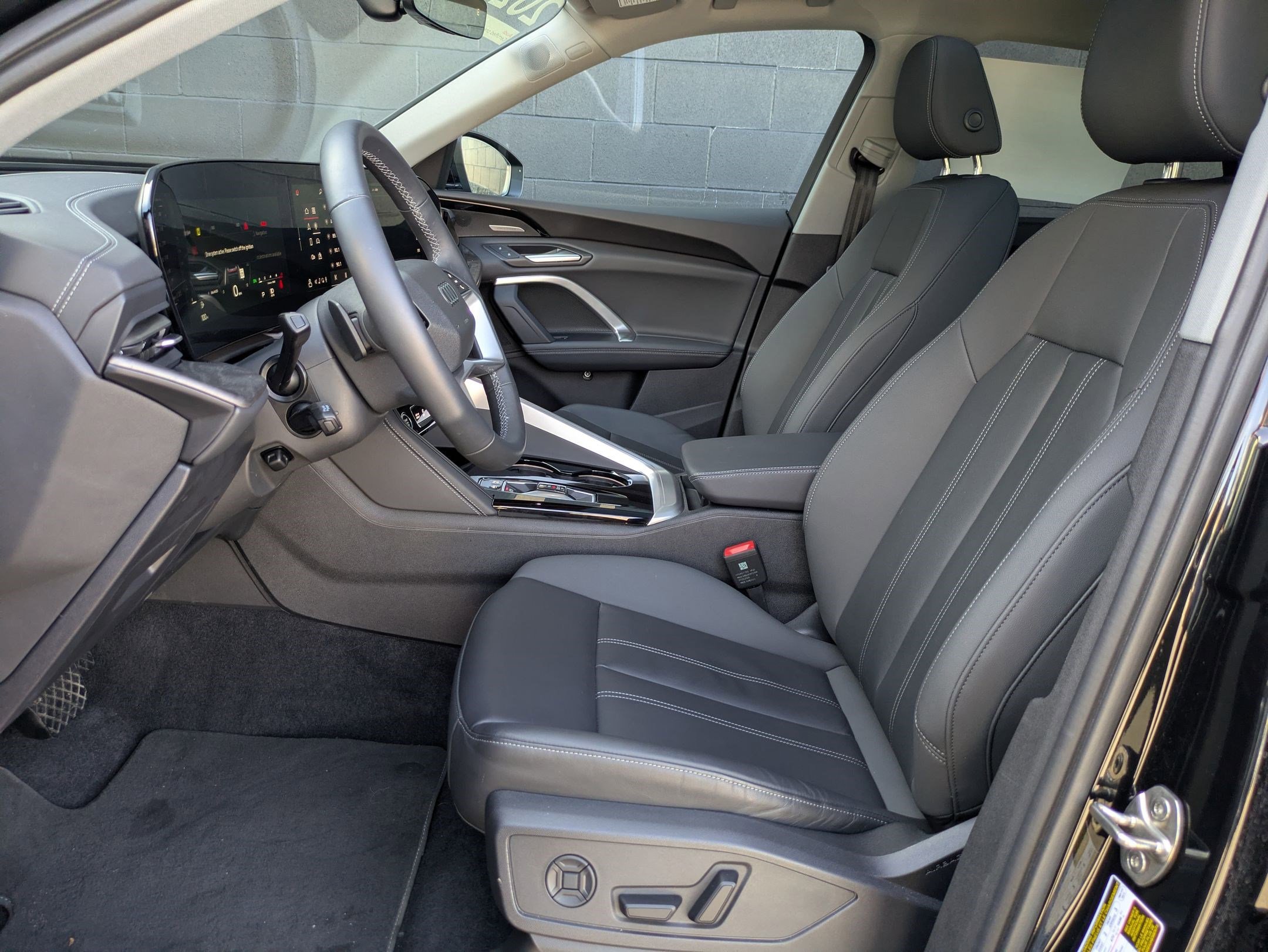 Certified 2025 Audi Q5 Premium Plus w/ Premium Plus image 22