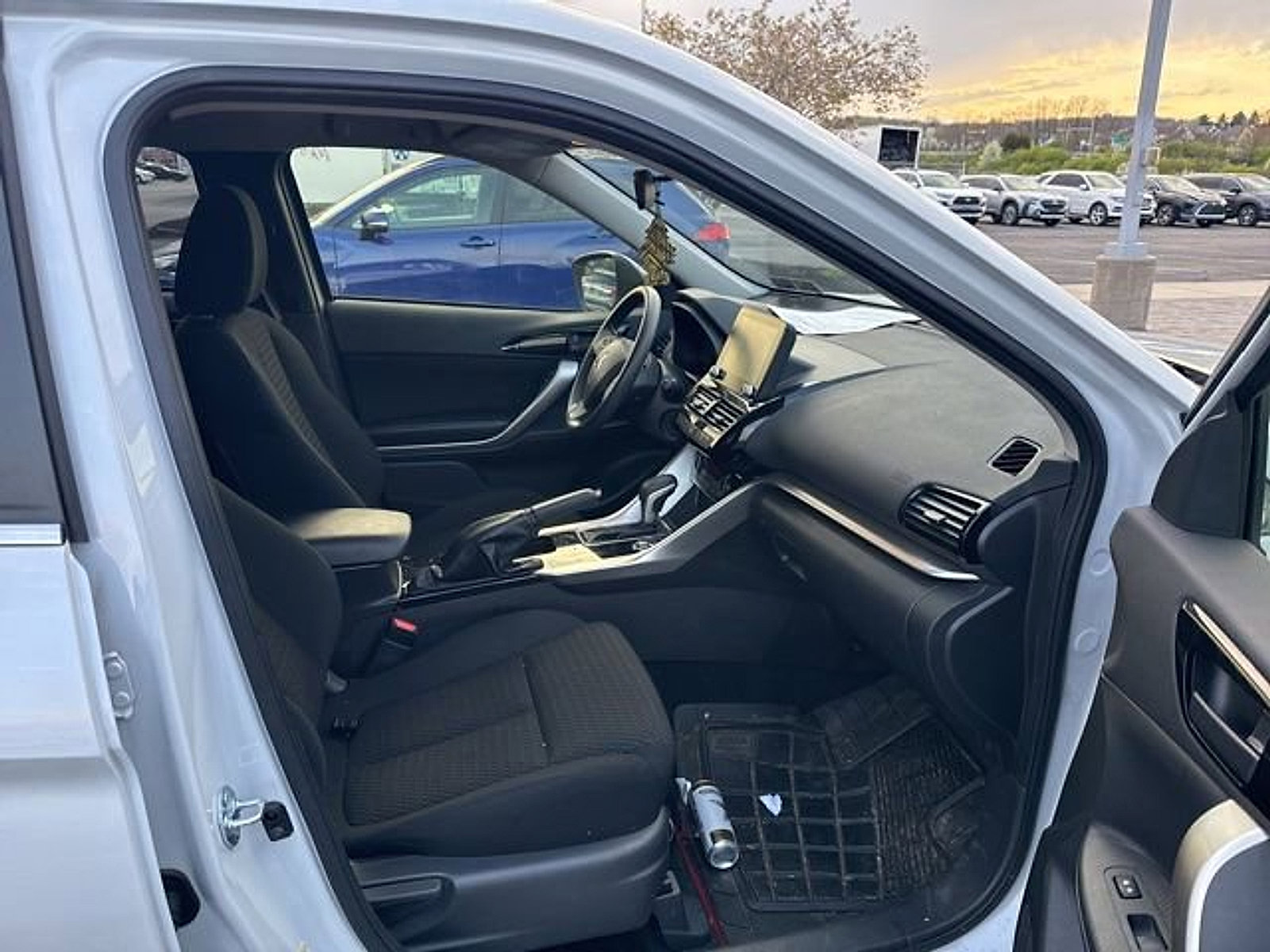 Used 2024 Mitsubishi Eclipse Cross AWD image 23