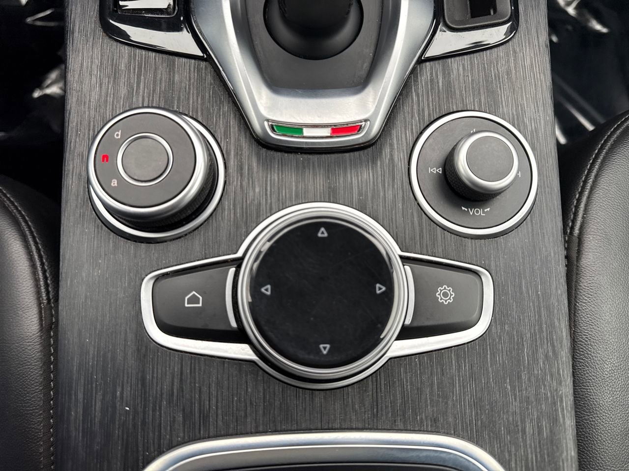 Used 2020 Alfa Romeo Stelvio Sport w/ Cold Weather Package image 23