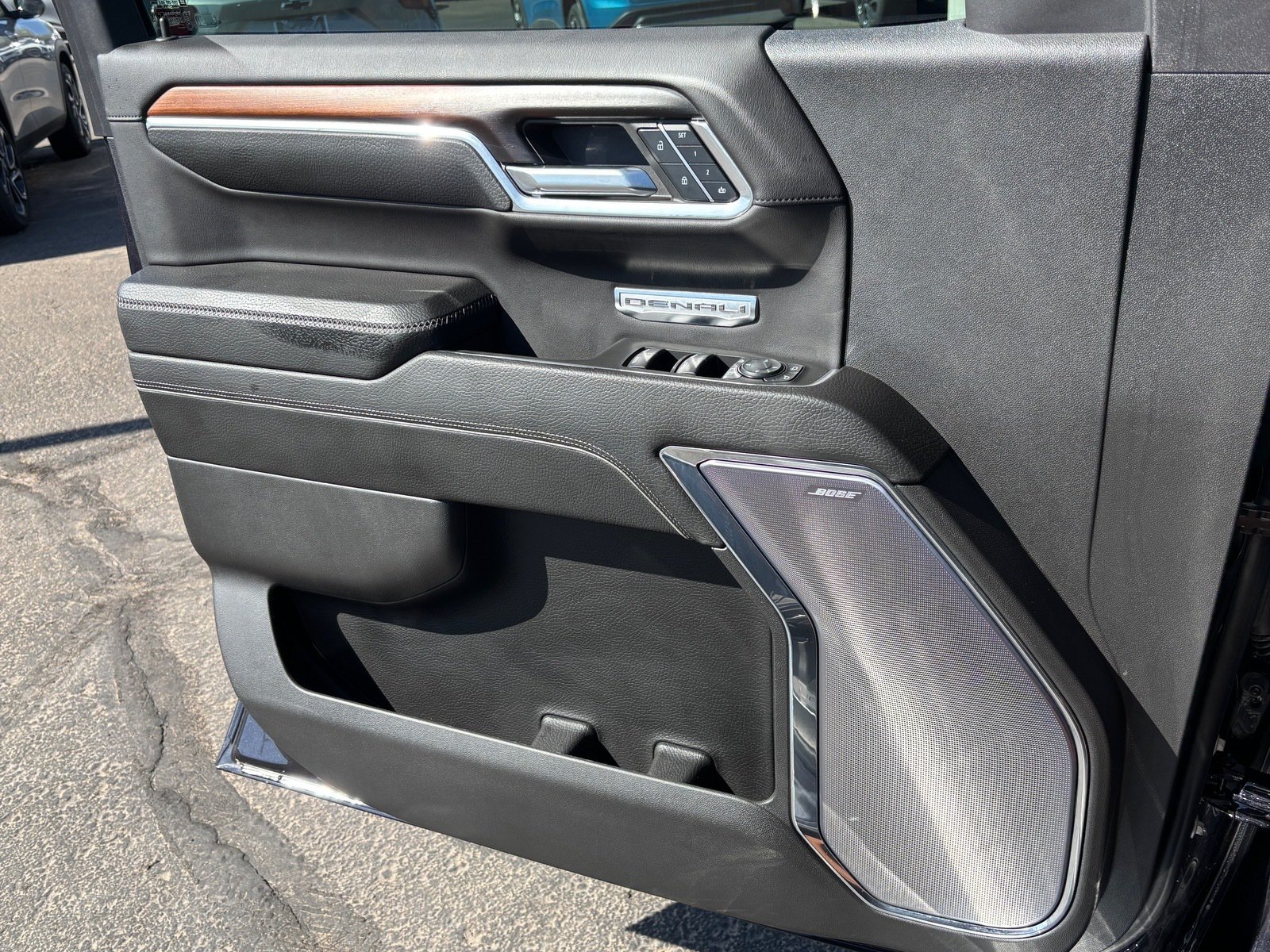 Used 2024 GMC Sierra 1500 Denali w/ Technology Package RWD image 11