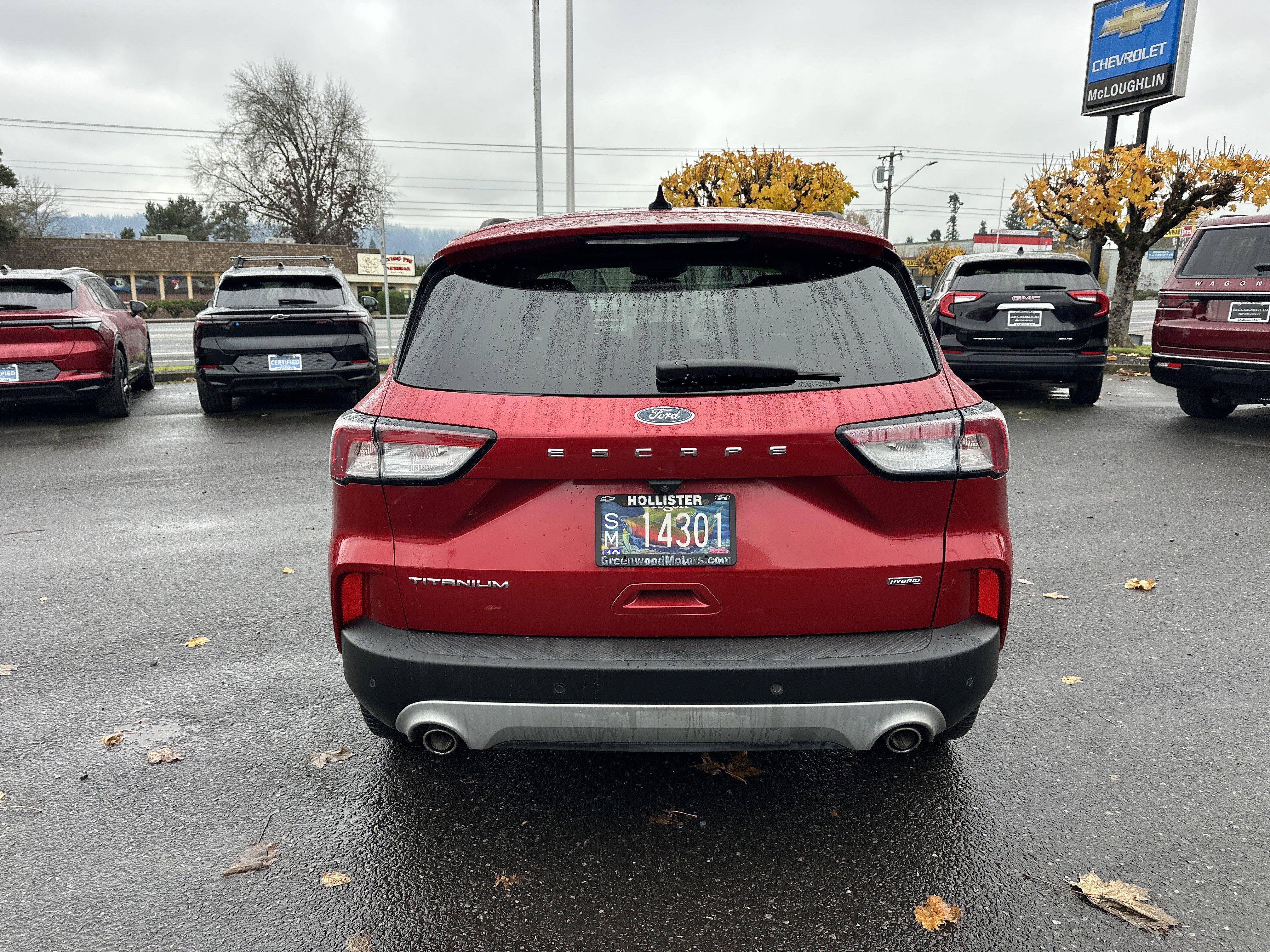 Used 2020 Ford Escape Titanium image 4