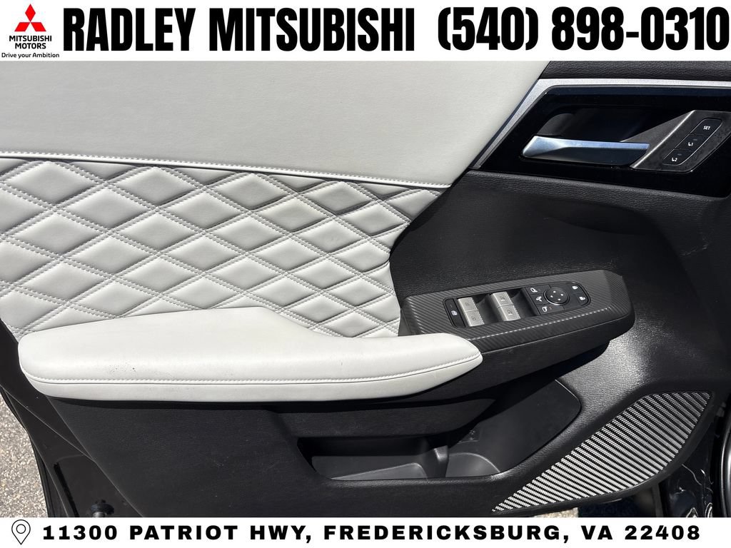 Used 2024 Mitsubishi Outlander SEL AWD/4WD image 5