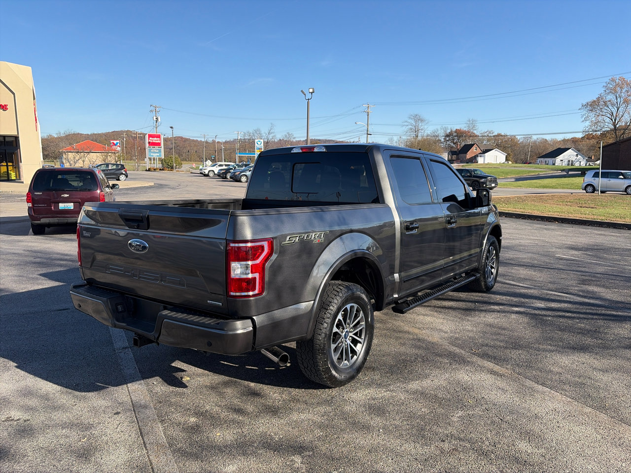 Used 2019 Ford F150 XLT w/ Equipment Group 302A Luxury image 5