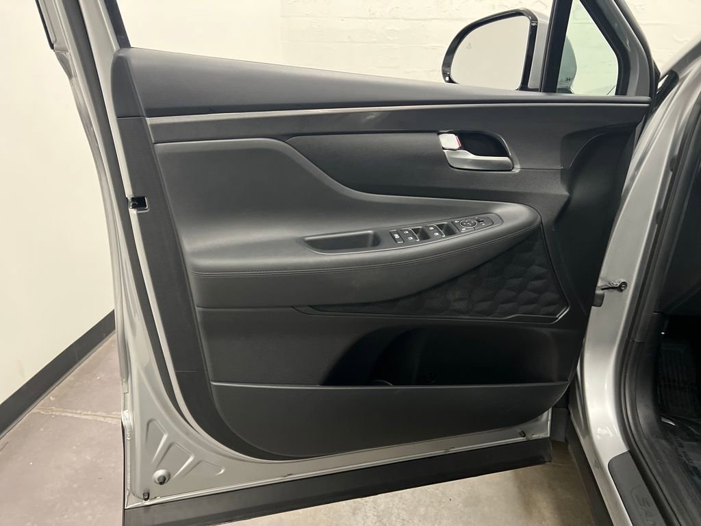 Used 2023 Hyundai Santa Fe SEL image 12
