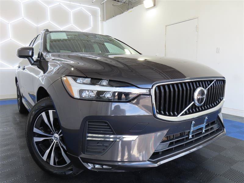 Used 2023 Volvo XC60 B5 Core AWD/4WD image 3
