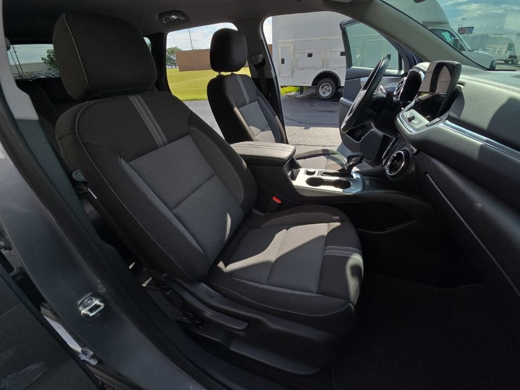Used 2024 Chevrolet Blazer LT w/ Convenience Package FWD image 35