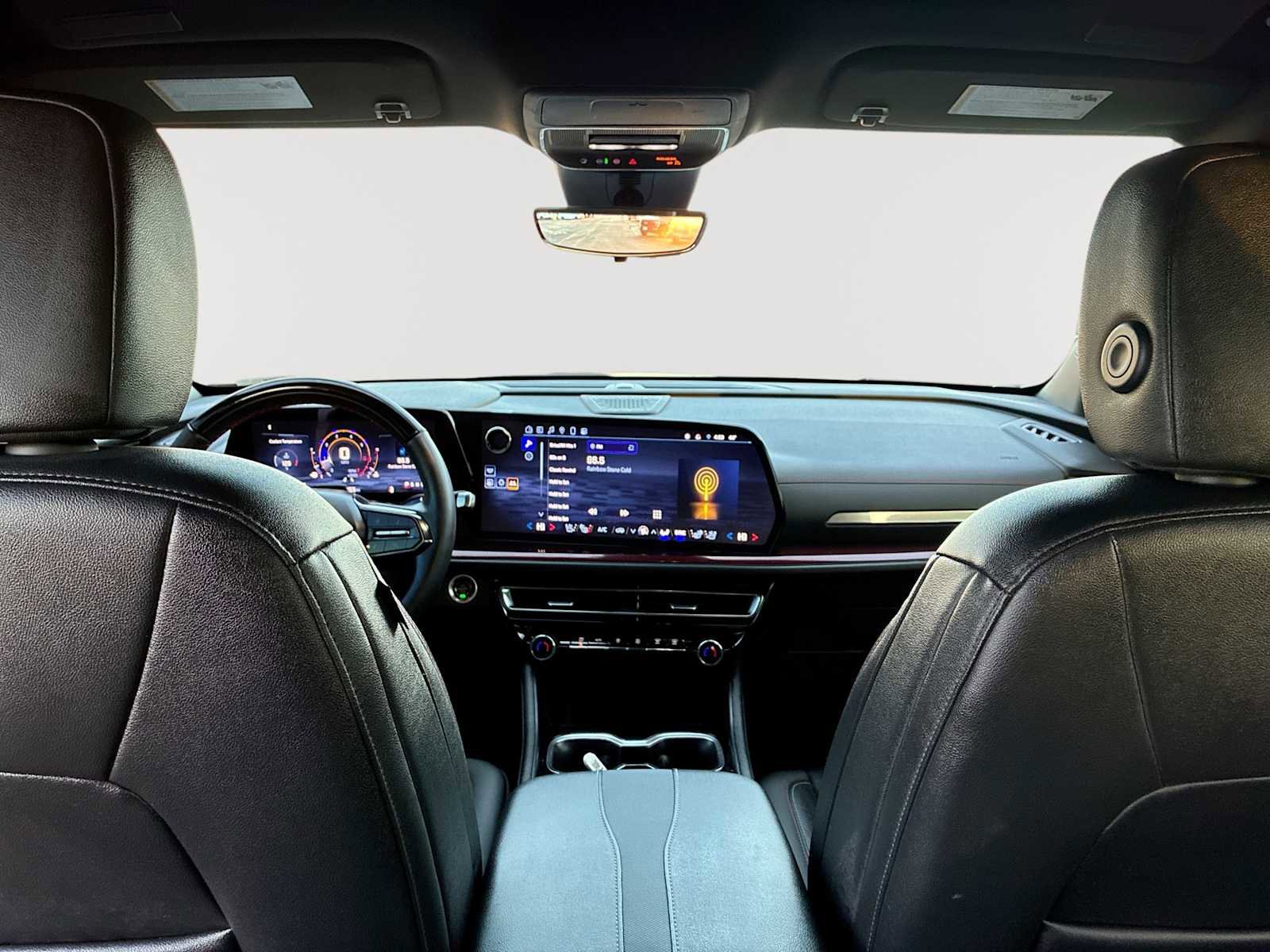 Certified 2024 Chevrolet Traverse RS w/ LPO, Floor Liner Package image 21