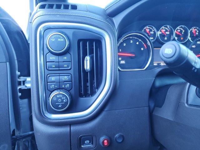 Used 2021 Chevrolet Silverado 2500 LTZ image 22