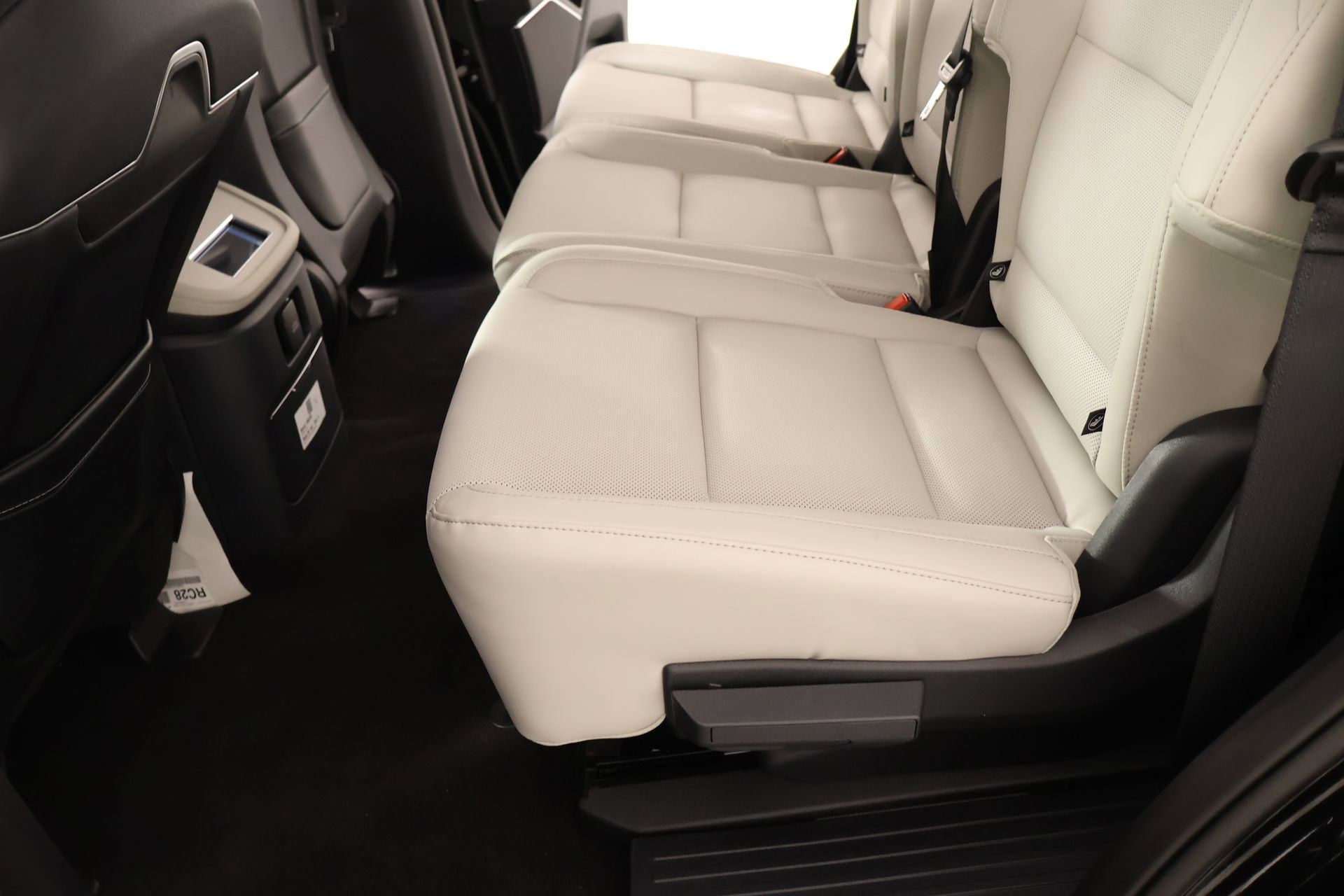 New 2026 Lincoln Navigator Premiere AWD/4WD image 13