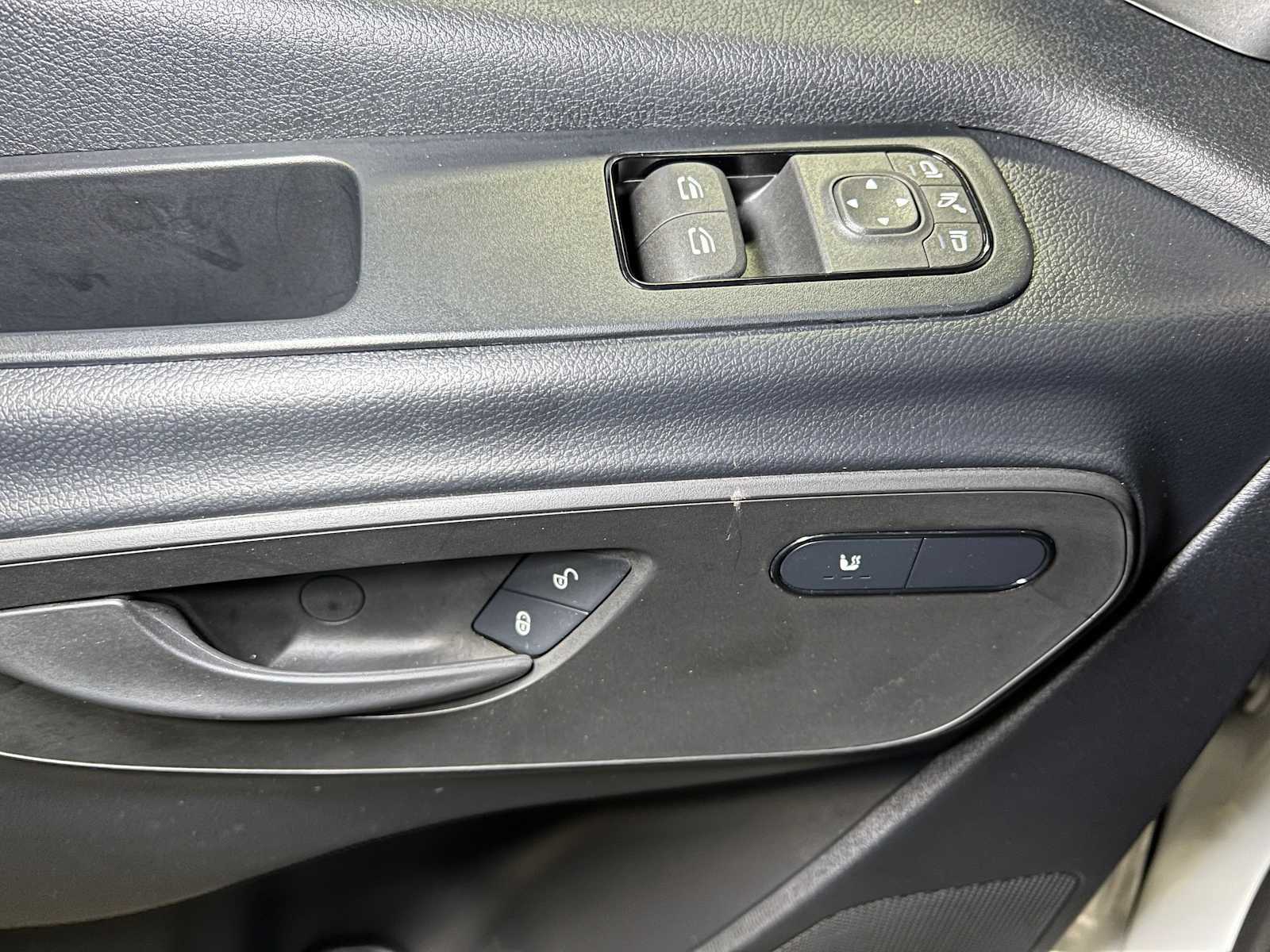 Used 2025 Mercedes-Benz Sprinter 2500 image 22