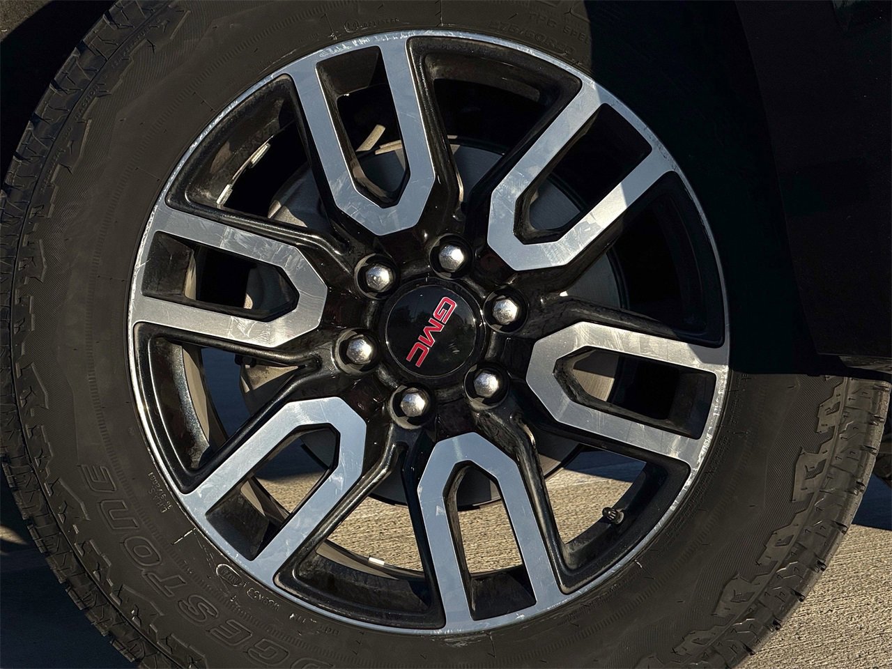 Used 2021 GMC Yukon AT4 w/ AT4 Premium Package image 8