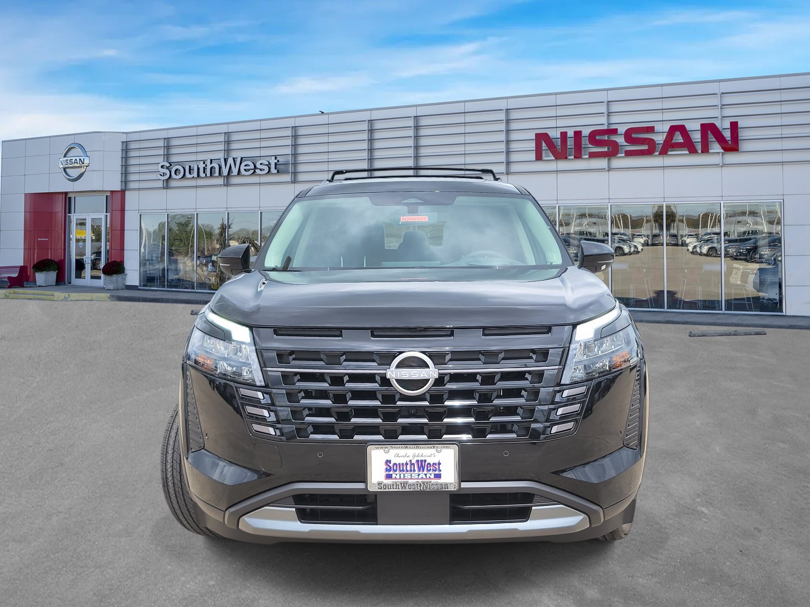 New 2026 Nissan Pathfinder Platinum w/ Cargo Package FWD image 3