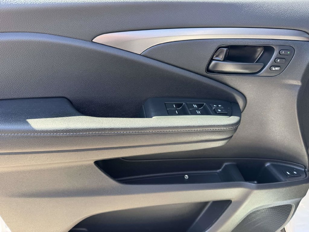 Certified 2023 Honda Passport EX-L image 14