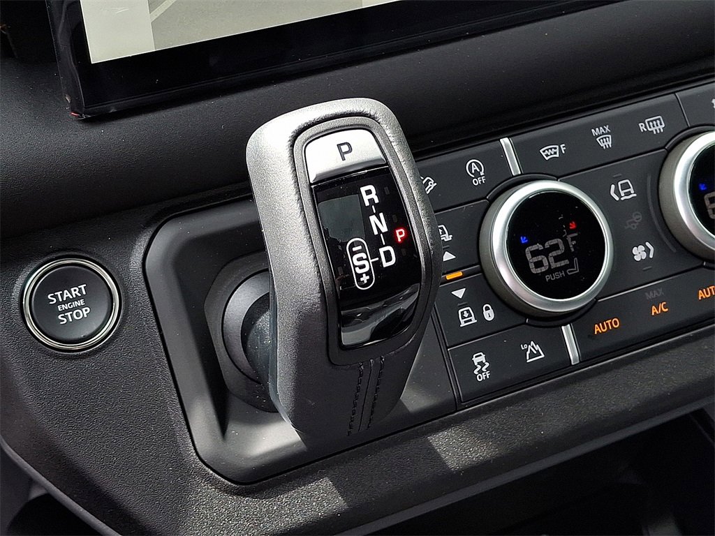 New 2025 Land Rover Defender 110 S image 11