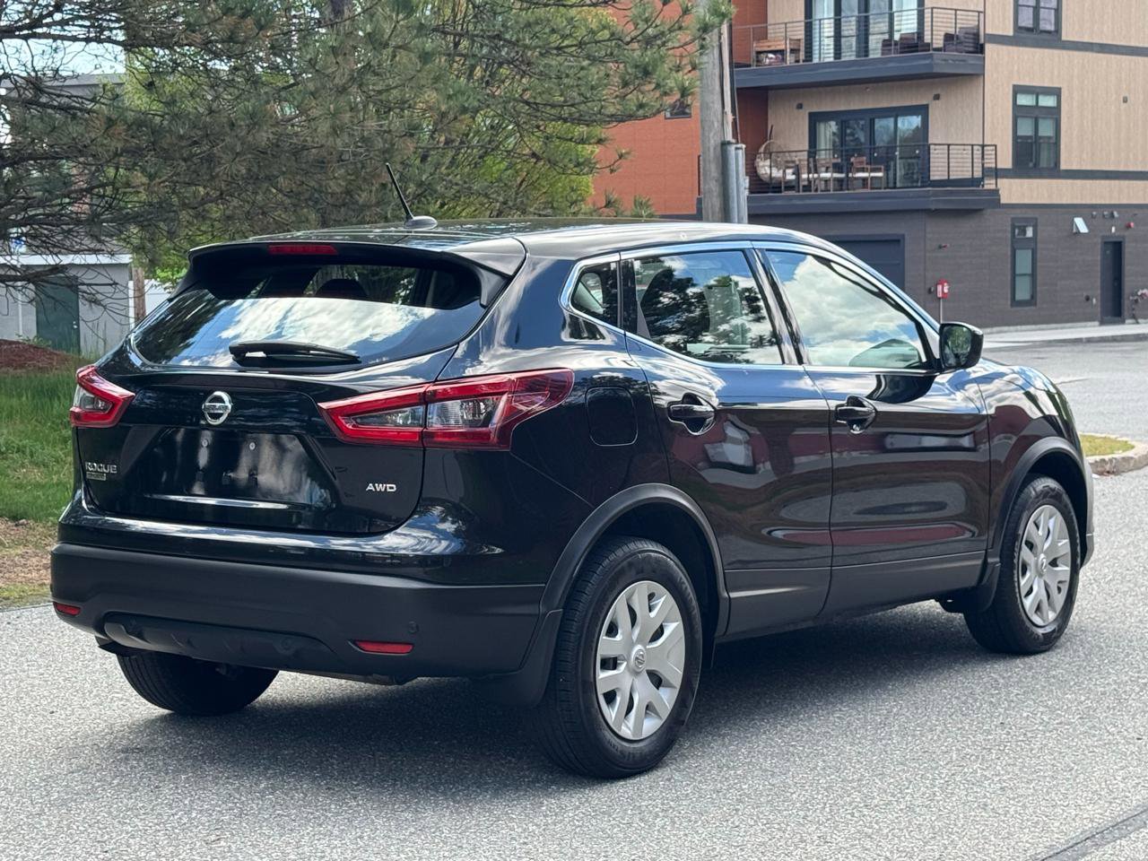 Used 2020 Nissan Rogue Sport S AWD/4WD image 6