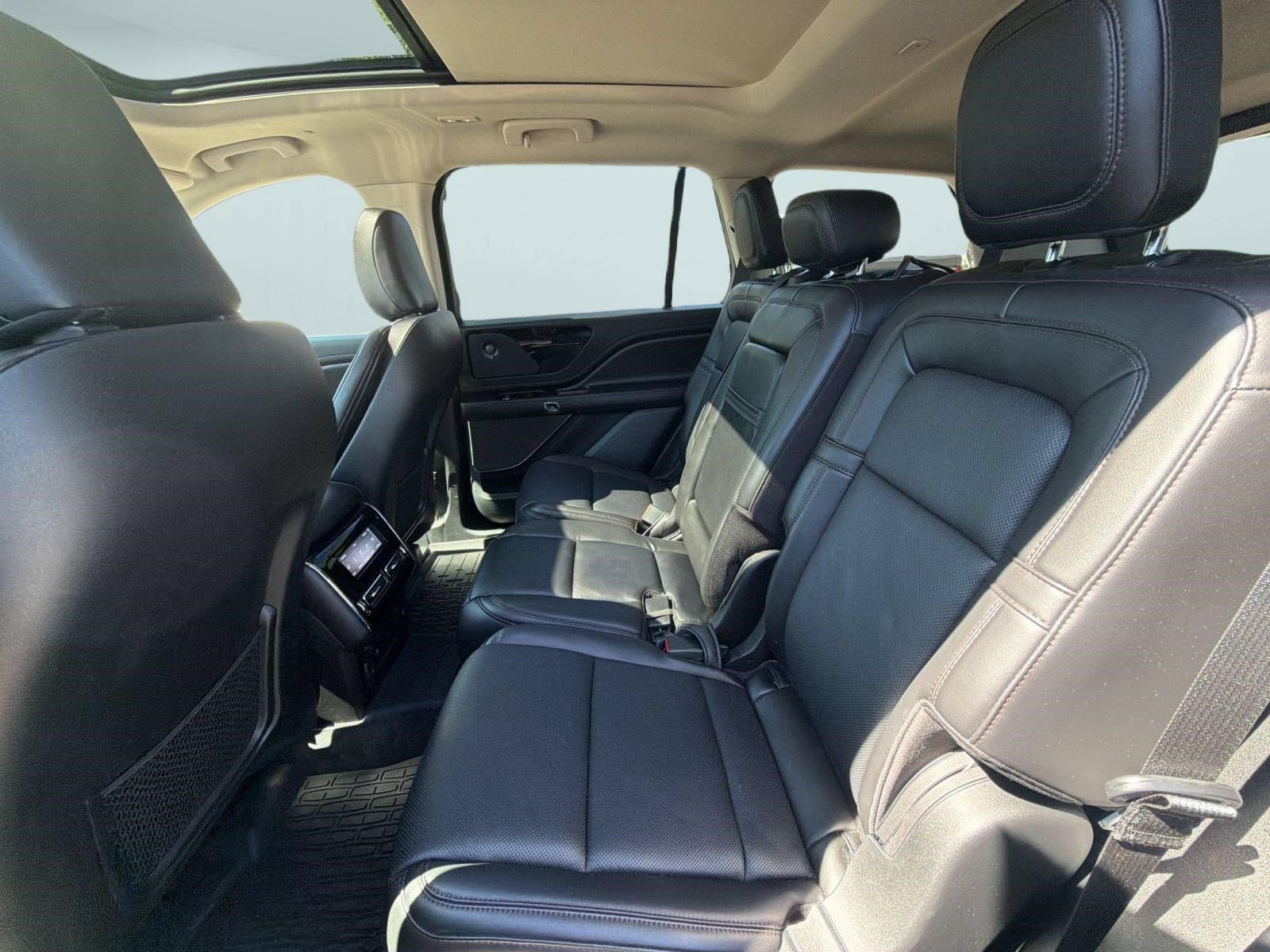 Used 2024 Lincoln Aviator Reserve w/ Jet Package AWD/4WD image 21