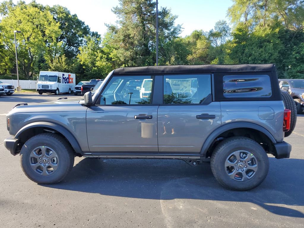 New 2025 Ford Bronco 4-Door AWD/4WD image 32