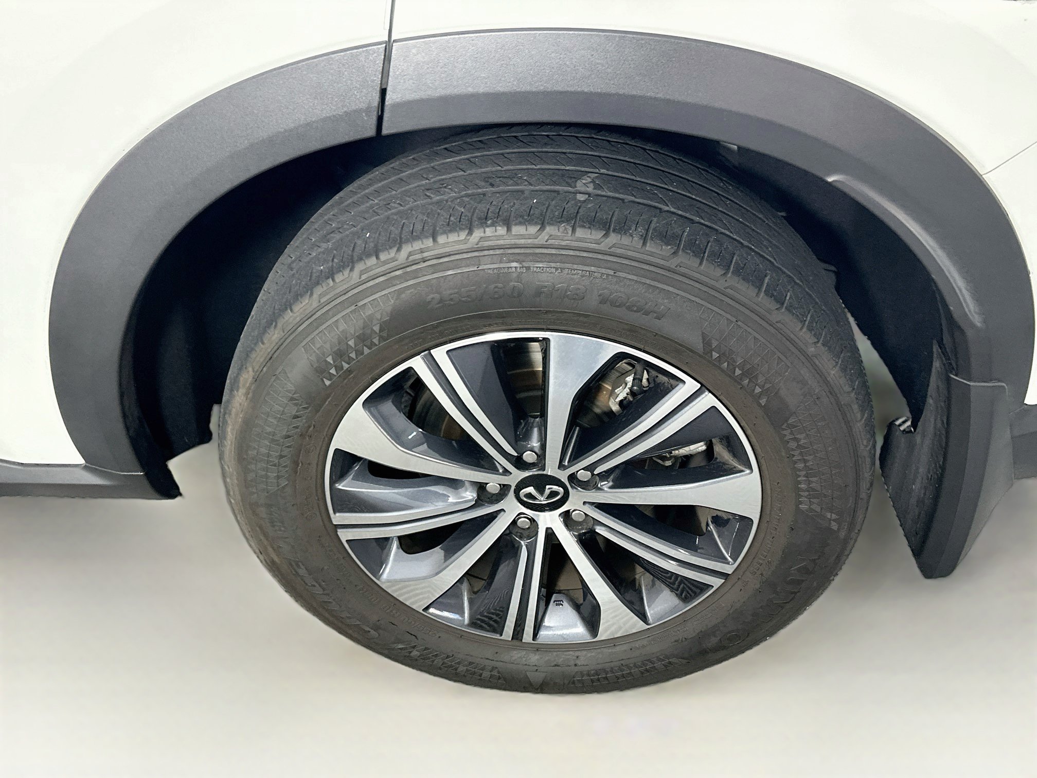 Used 2024 INFINITI QX60 Pure FWD image 11
