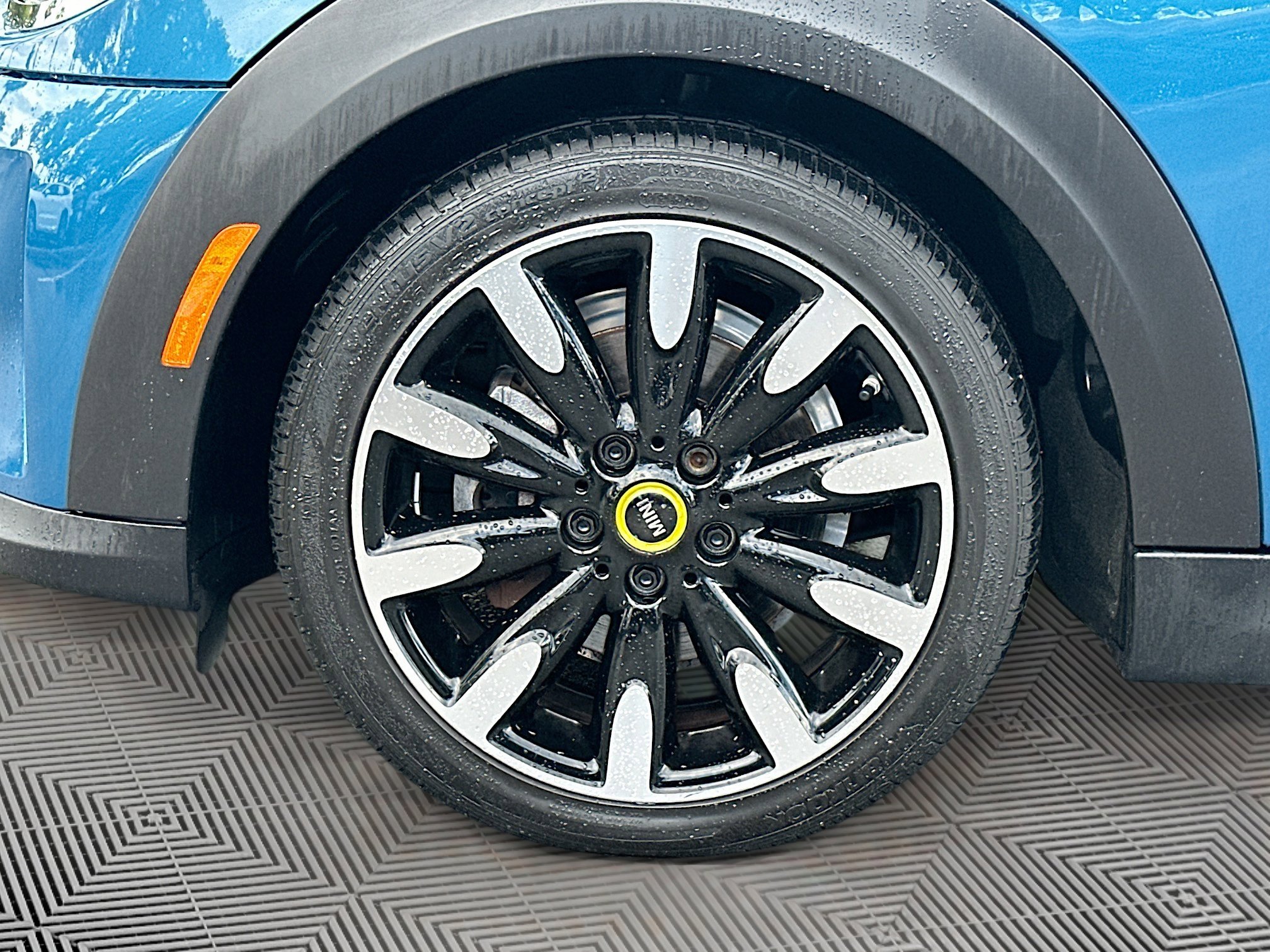 Used 2024 MINI Cooper SE image 34