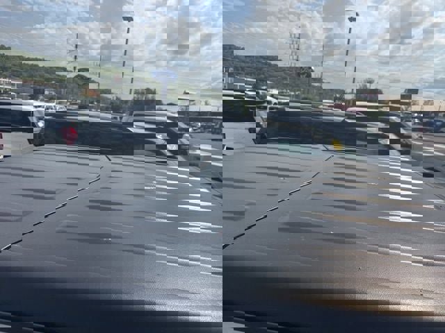 Used 2022 Jeep Gladiator Willys image 32