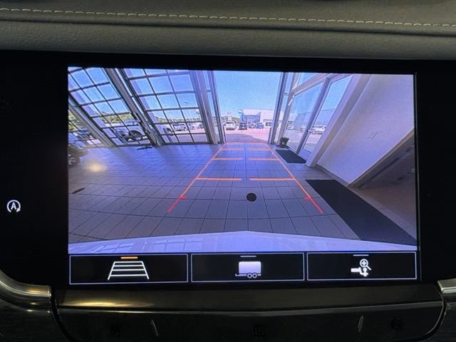 Used 2020 Cadillac XT6 Premium Luxury AWD/4WD image 4