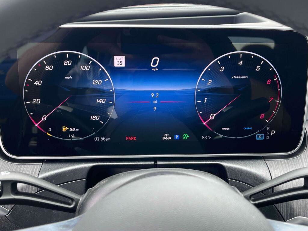 New 2026 Mercedes-Benz CLE 450 4MATIC Coupe image 3