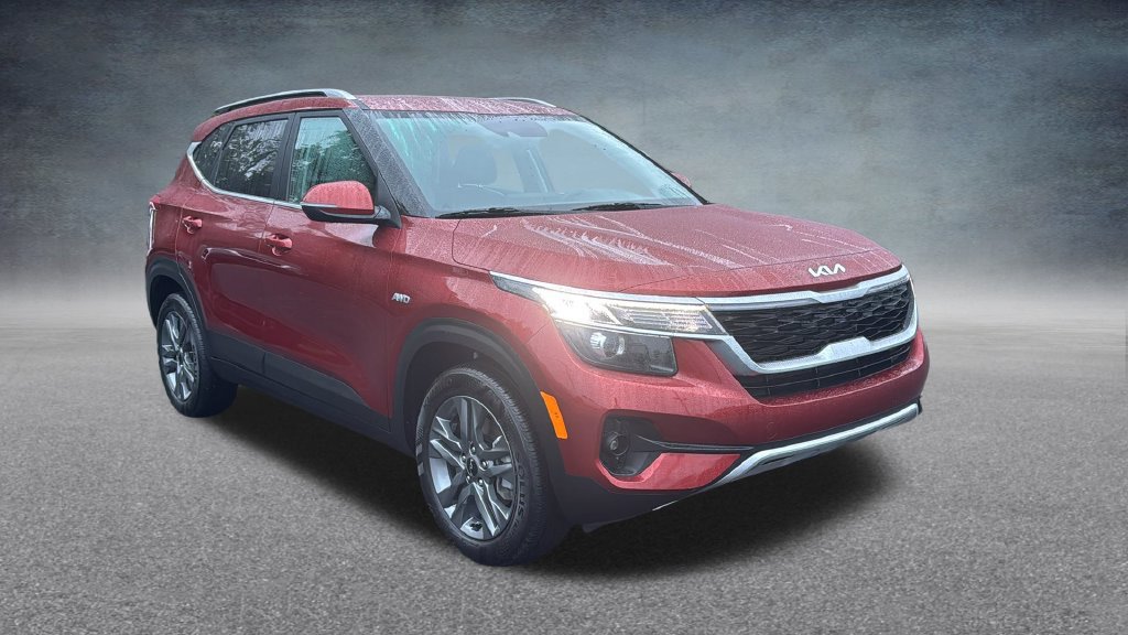 Used 2023 Kia Seltos S AWD/4WD image 2