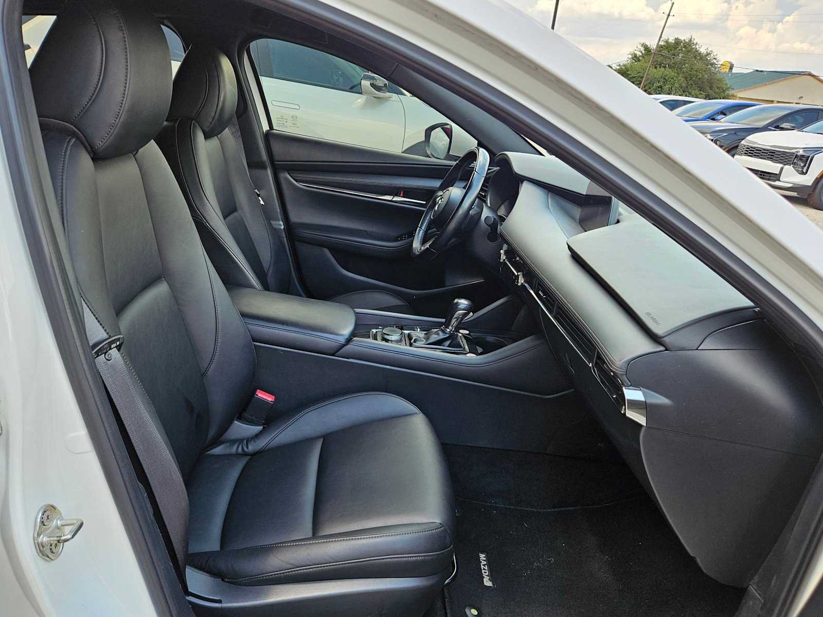 Used 2023 MAZDA MAZDA3 s FWD image 20