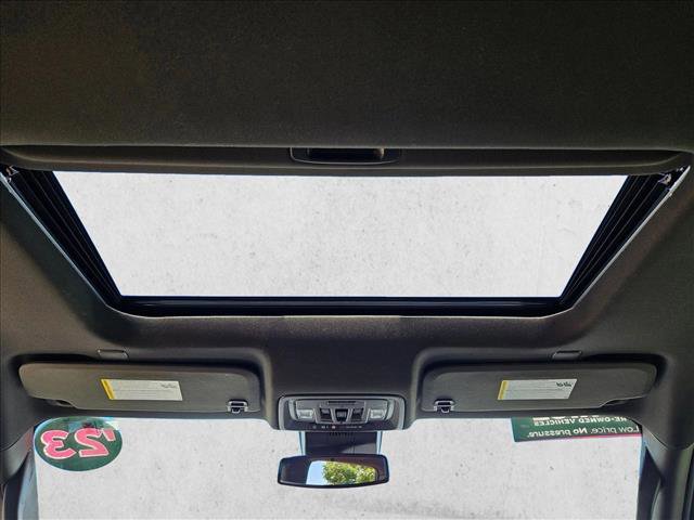 Used 2023 GMC Sierra 1500 SLT image 18