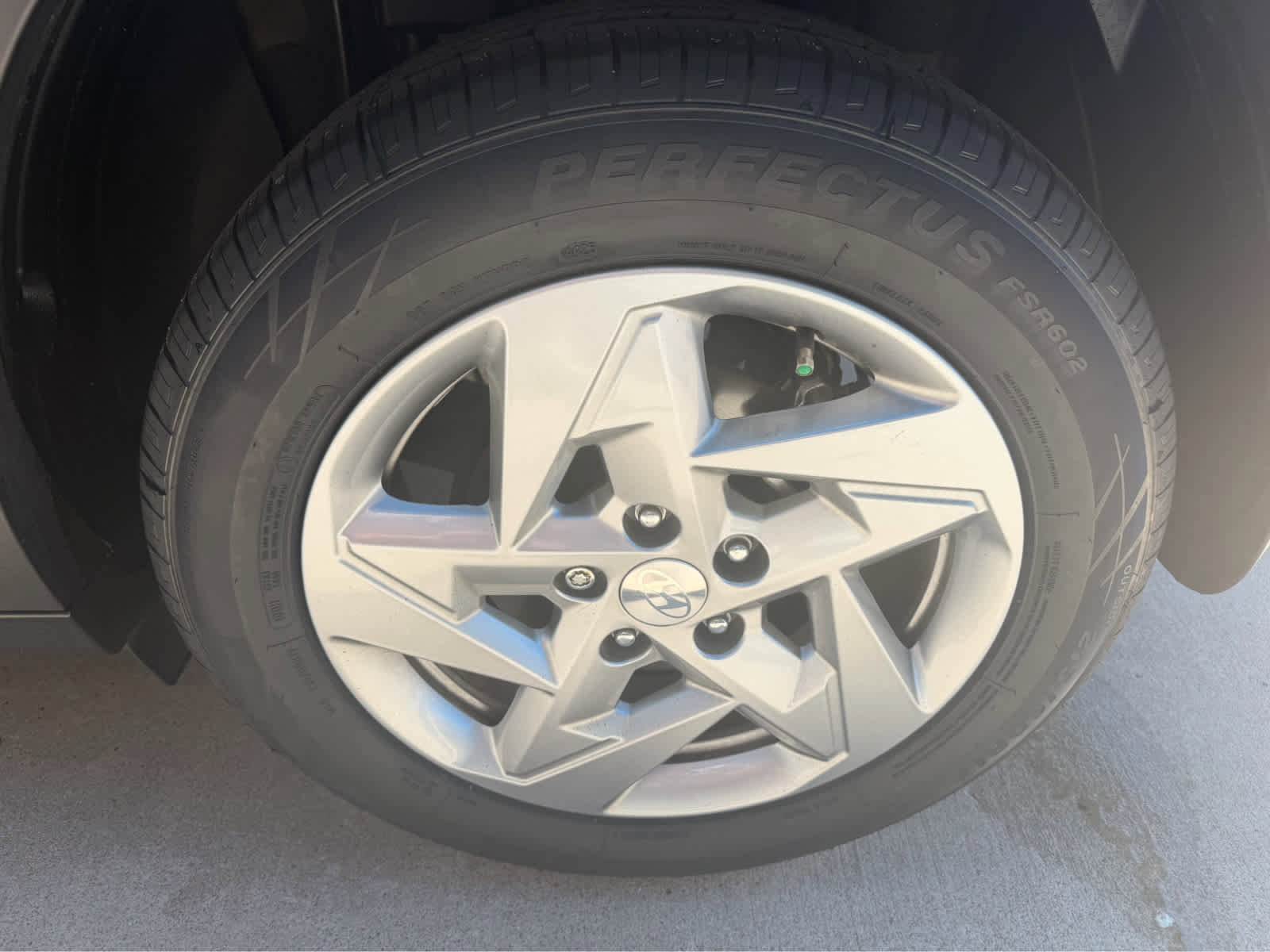Used 2025 Hyundai Kona SE FWD image 12