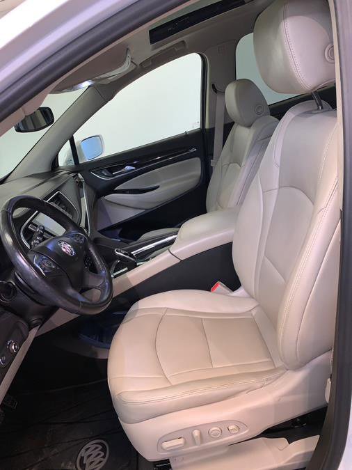 Used 2020 Buick Enclave Premium w/ Sun and Sites Package image 11