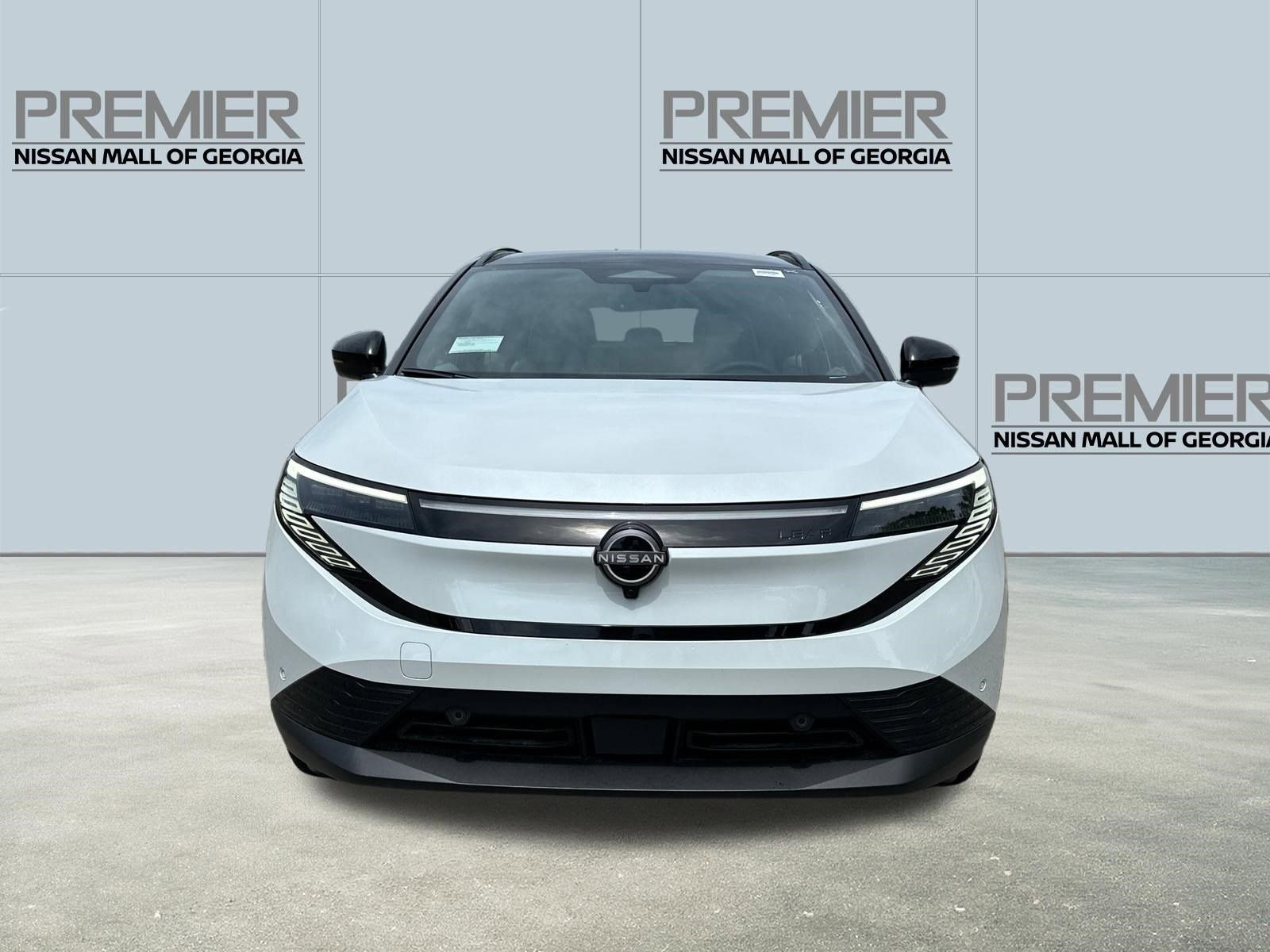 New 2026 Nissan Leaf Platinum+ FWD image 2