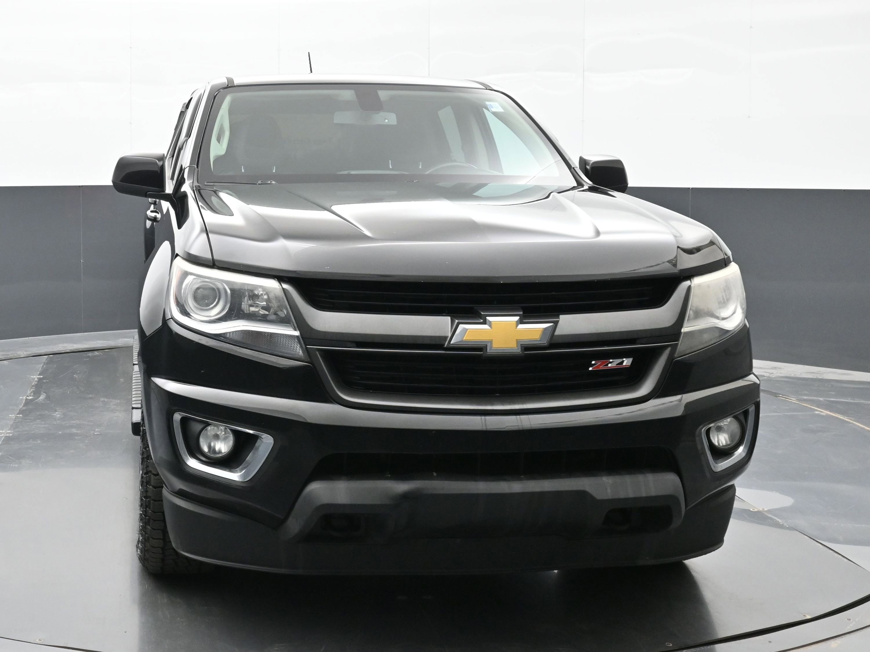 Used 2015 Chevrolet Colorado Z71 AWD/4WD image 2