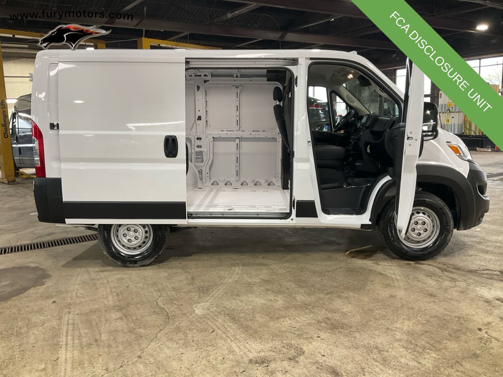 Used 2025 RAM ProMaster 1500 w/ Convenience Group FWD image 18
