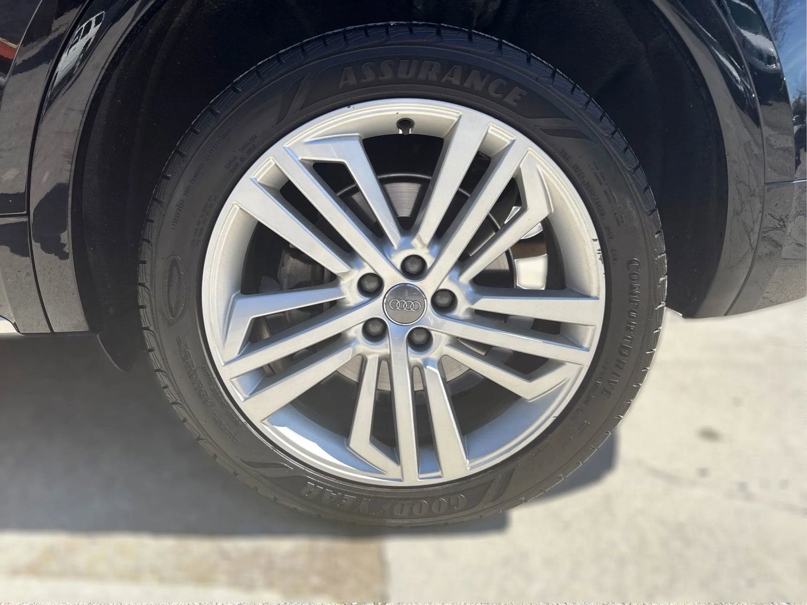 Used 2020 Audi Q5 2.0T Premium Plus w/ Premium Plus Package image 16