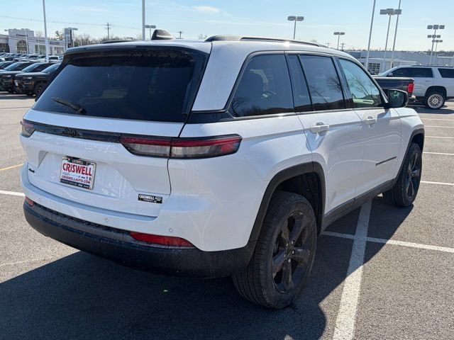 New 2026 Jeep Grand Cherokee Limited w/ Limited Altitude Package AWD/4WD image 8