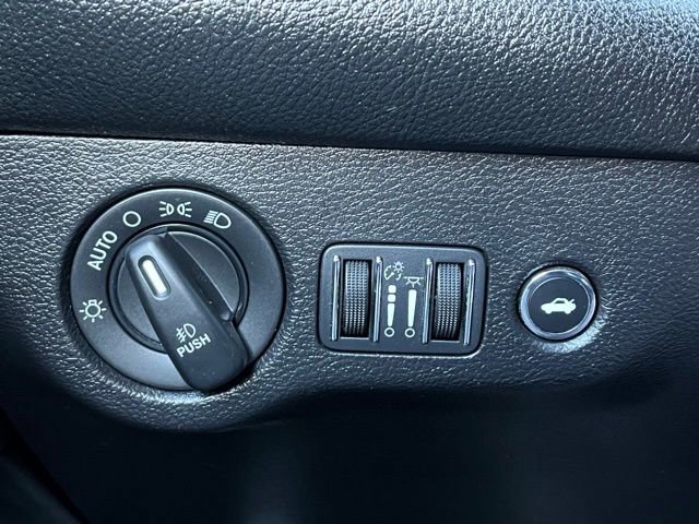 Used 2019 Dodge Challenger R/T image 26