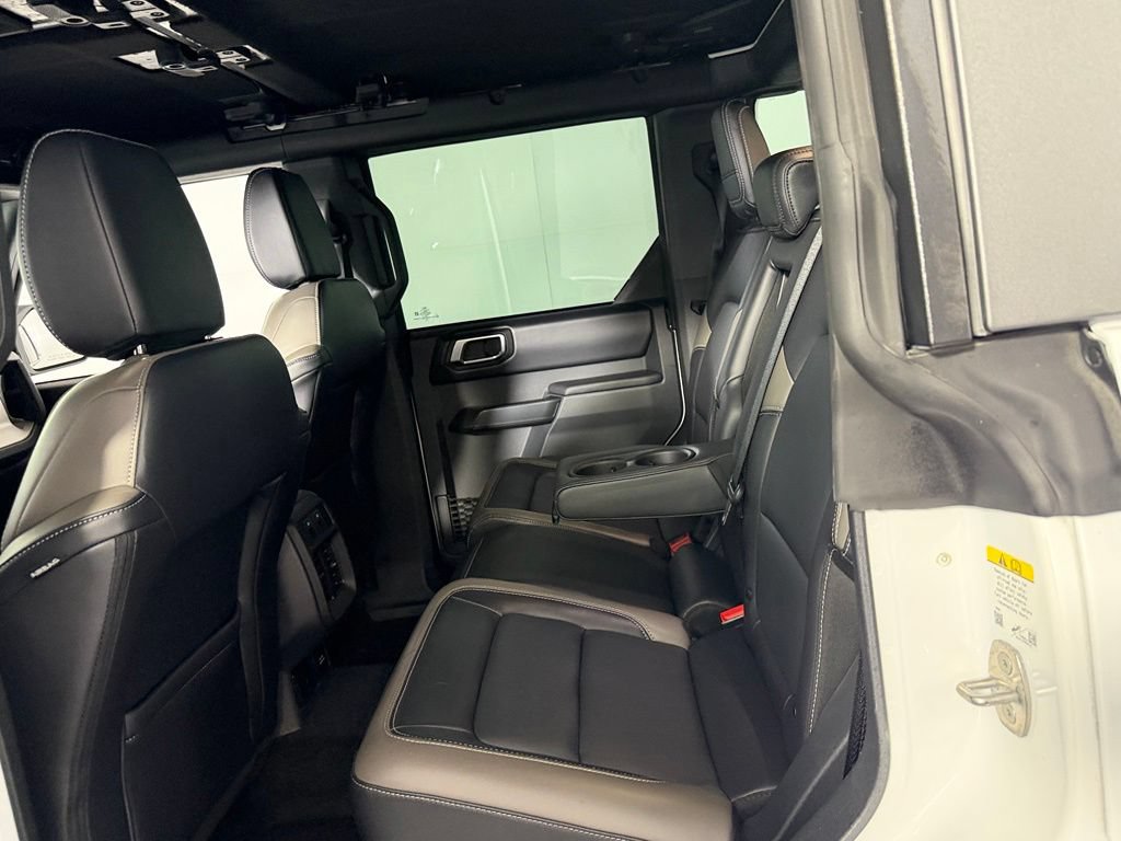 Used 2025 Ford Bronco Outer Banks AWD/4WD image 27