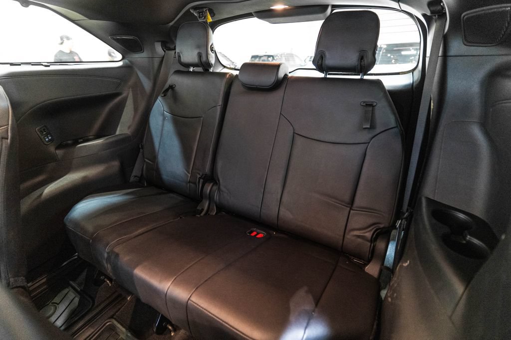 Certified 2026 Toyota Sienna Limited AWD/4WD image 39