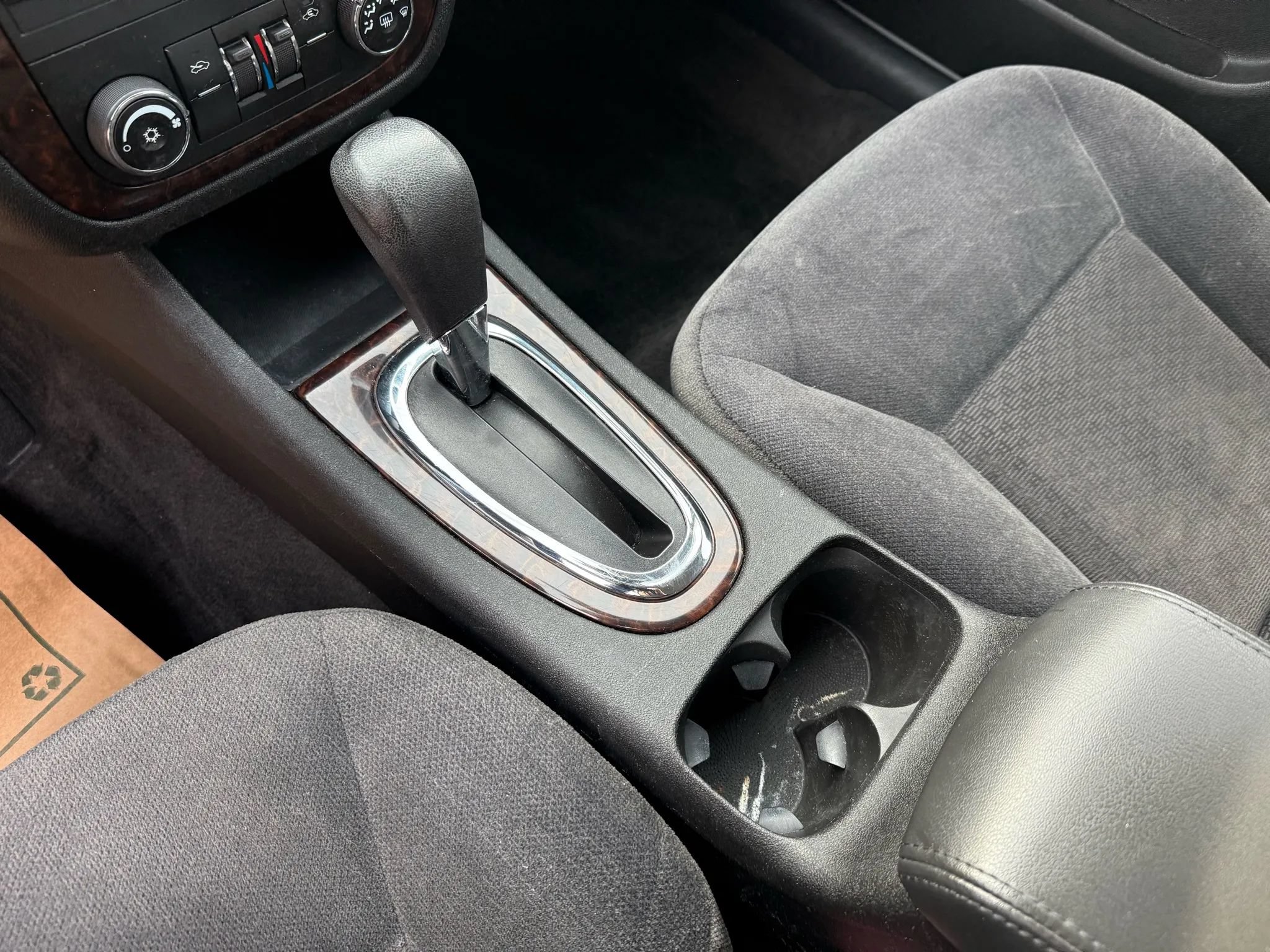 Used 2016 Chevrolet Impala LT FWD image 21