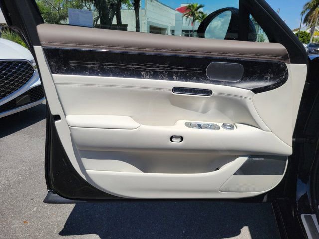 Used 2025 Genesis G90 3.5T image 22
