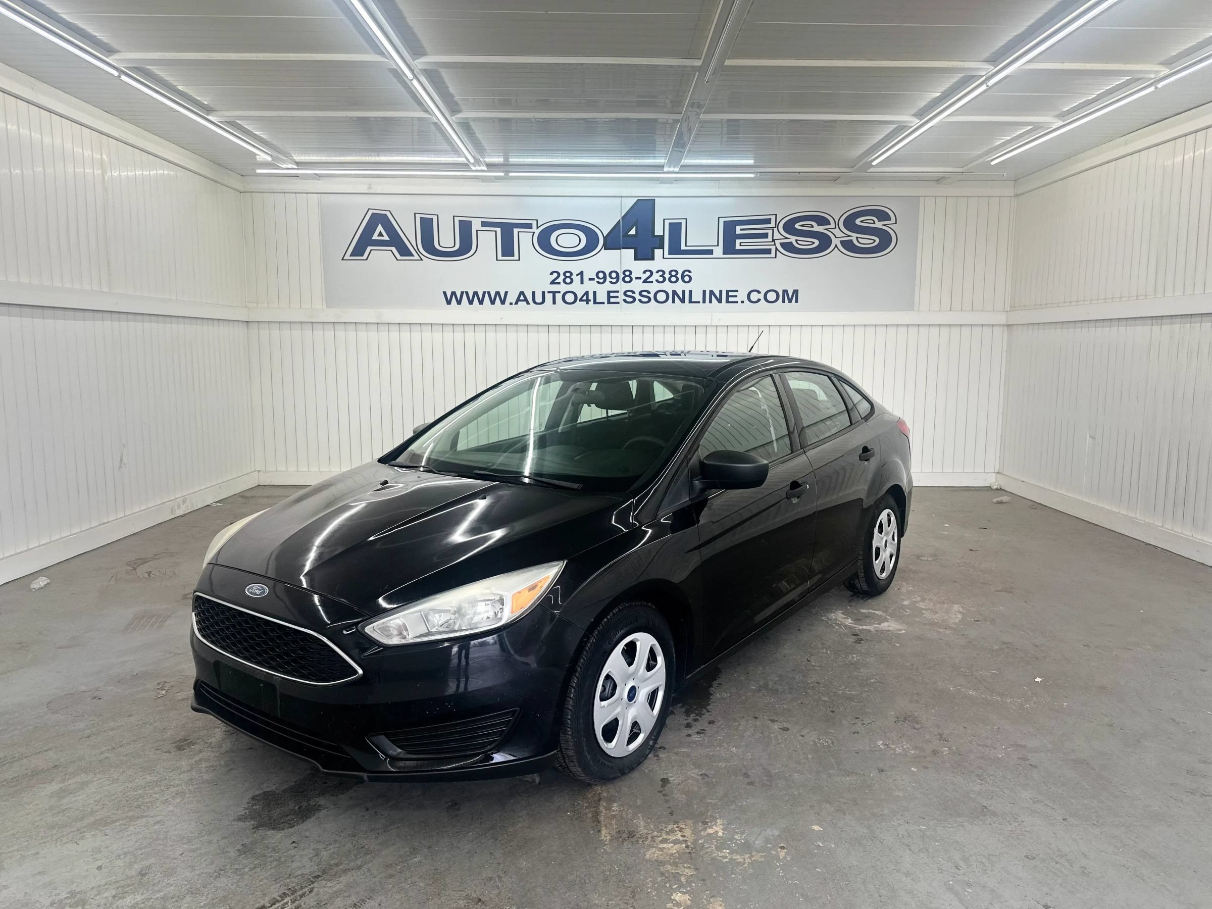 Used 2017 Ford Focus S FWD image 1