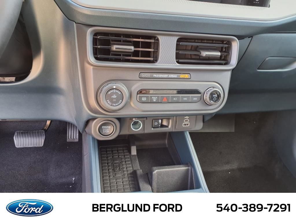 New 2025 Ford Maverick Lariat w/ Black Appearance Package AWD/4WD image 18