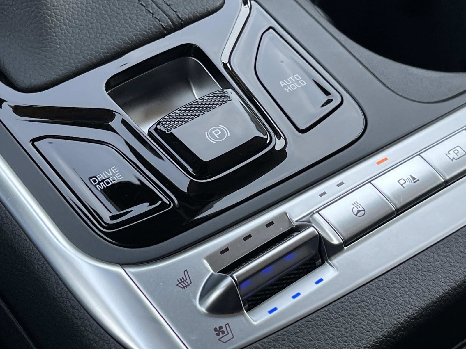 Used 2026 Kia Carnival SX Prestige image 23