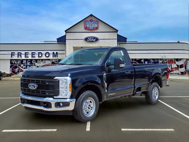 New 2025 Ford F250 XL w/ 360-Degree Camera Package RWD image 3